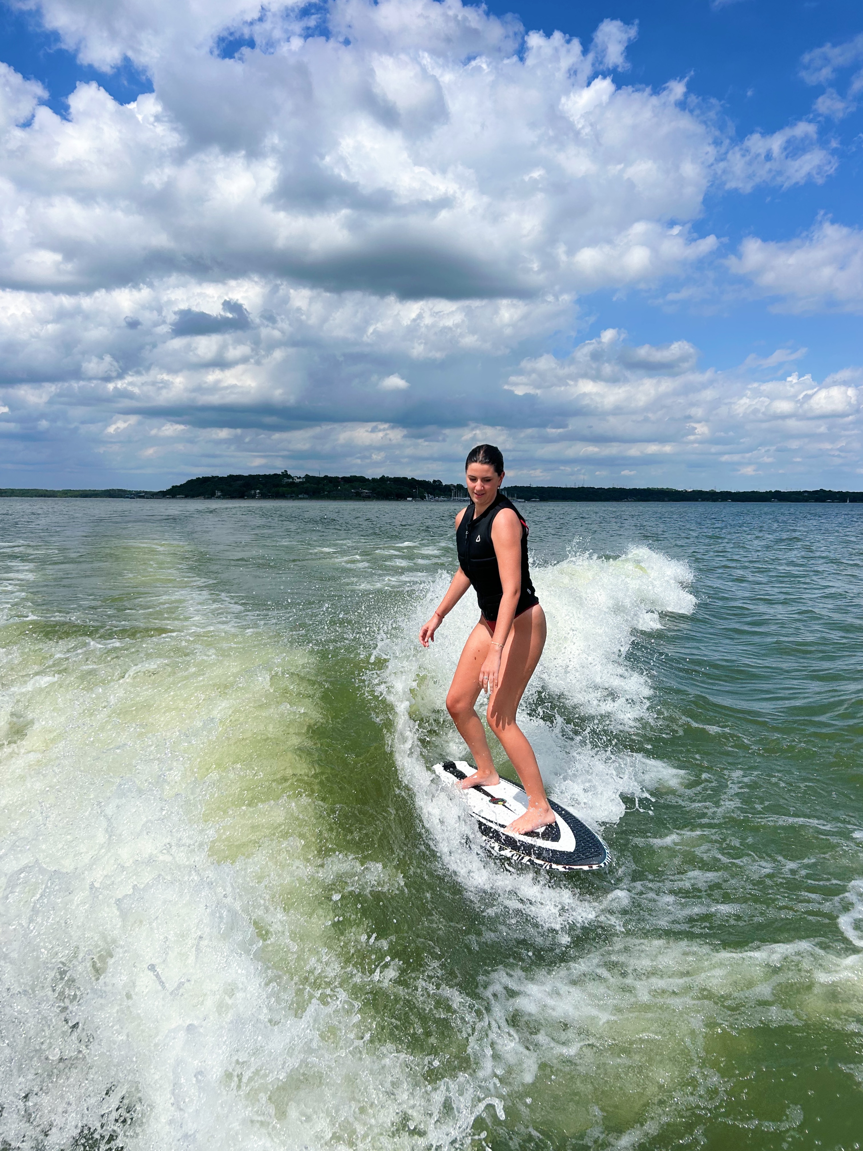 Picture of Margaux wake surfing
